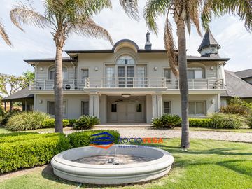 Casa en  venta en San Diego Country Club, Francisco Alvarez, Moreno