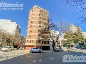 Departamento de  4 dormitorios, espacio guarda coche fijo, cubierto y baulera en venta en Caballito