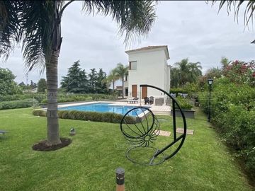 Venta casa de 7 ambientes en Buenos Aires Golf Club