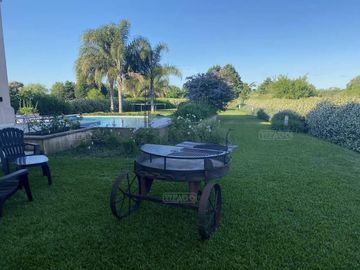Venta casa de 7 ambientes en Buenos Aires Golf Club