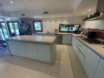 Venta casa de 7 ambientes en Buenos Aires Golf Club