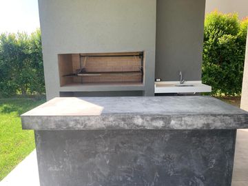 Casa en venta a la laguna en San Matías, Área 1-  4 dormitorios