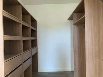 Casa en venta a la laguna en San Matías, Área 1-  4 dormitorios
