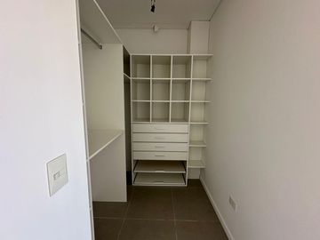 Casa Al Río En Venta - Barrio San Juan, Villanueva, Tigre