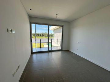 Casa Al Río En Venta - Barrio San Juan, Villanueva, Tigre