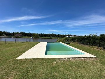 Casa Al Río En Venta - Barrio San Juan, Villanueva, Tigre
