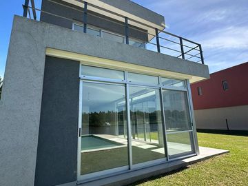 Casa Al Río En Venta - Barrio San Juan, Villanueva, Tigre