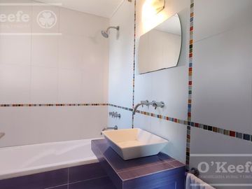 Casa en venta de cuatro ambientes en Los Ombues, Hudson, Berazategui