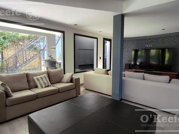 Casa en venta de cuatro ambientes en Los Ombues, Hudson, Berazategui