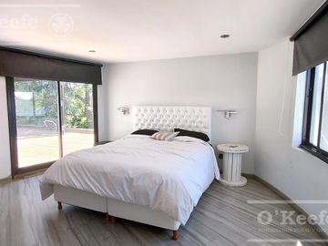Casa en venta de cuatro ambientes en Los Ombues, Hudson, Berazategui
