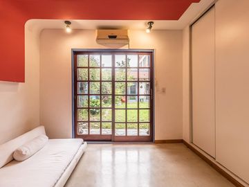 PH tipo casa con jardín en Parque Chacabuco