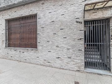 PH tipo casa con jardín en Parque Chacabuco