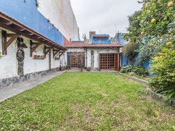 PH tipo casa con jardín en Parque Chacabuco