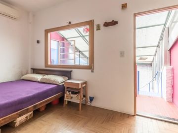 PH tipo casa con jardín en Parque Chacabuco