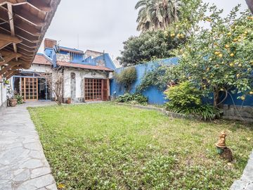 PH tipo casa con jardín en Parque Chacabuco