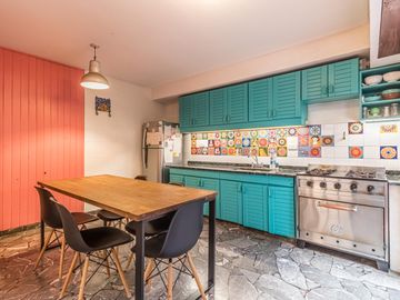 PH tipo casa con jardín en Parque Chacabuco