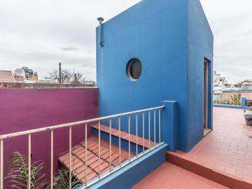 PH tipo casa con jardín en Parque Chacabuco