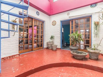 PH tipo casa con jardín en Parque Chacabuco