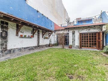 PH tipo casa con jardín en Parque Chacabuco