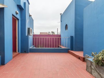 PH tipo casa con jardín en Parque Chacabuco