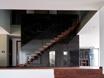 Espectacular Casa en Venta - Yatch Nordelta - 4 suites - A Estrenar - Materiales de Primera Calidad