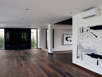 Espectacular Casa en Venta - Yatch Nordelta - 4 suites - A Estrenar - Materiales de Primera Calidad
