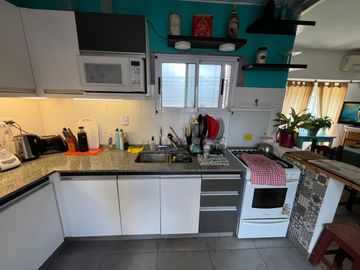 Casa a la venta de 3 ambientes en la zona de Fleming, Martinez