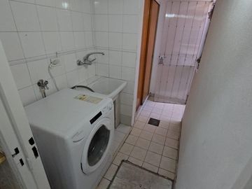 Venta de casa tipo duplex 2 ambientes en moron