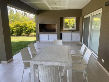 Venta casa 3 dormitorios - La Reserva Cardales - Campana