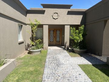 Venta casa 3 dormitorios - La Reserva Cardales - Campana