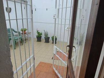 VENDO PH 3 AMBIENTES - PATIO - BARRIO SAN JOSE - TOMO PERMUTA
