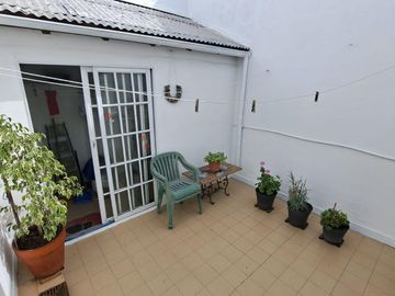 VENDO PH 3 AMBIENTES - PATIO - BARRIO SAN JOSE - TOMO PERMUTA