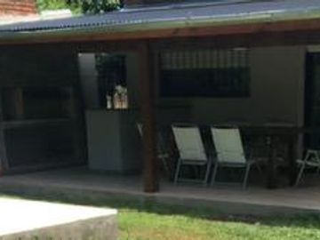 Casa Quinta en Venta - parque - piscina - quincho - Gral. Rodriguez