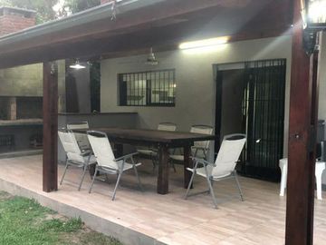 Casa Quinta en Venta - parque - piscina - quincho - Gral. Rodriguez