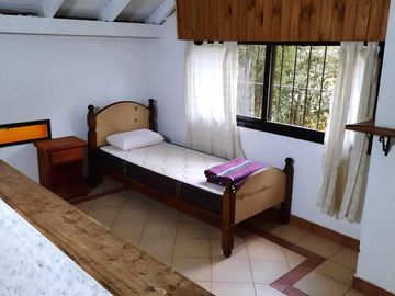Casa Quinta en Venta - parque - piscina - quincho - Gral. Rodriguez