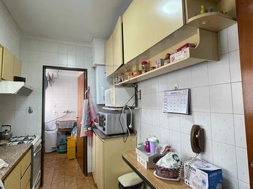 Departamento en  venta de 3 ambientes con balcón