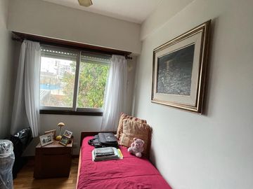 Departamento en  venta de 3 ambientes con balcón