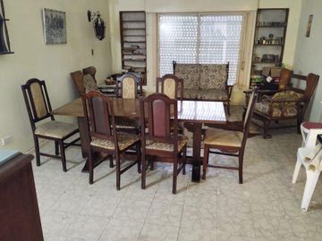 Propiedad con Excelente Lote!!! Alberto Grande 1.446, Luís Guillón.-