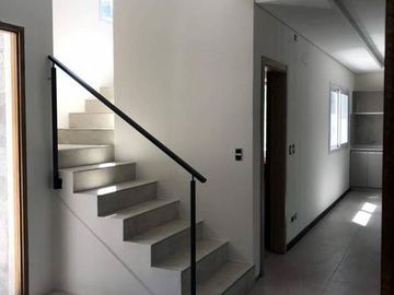 Casa a estrenar en venta. Barrio privado Weston, lote 40. Fco. Alvarez.