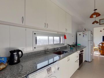 Departamento en Monte Castro