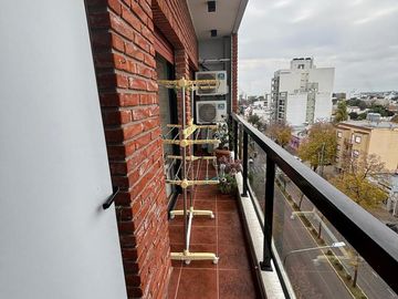 Departamento en venta - 2 Dormitorios 2 Baños - Cochera - 73.6Mts2 - La Plata