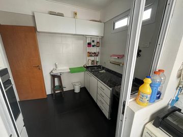 Departamento en venta - 2 Dormitorios 2 Baños - Cochera - 73.6Mts2 - La Plata