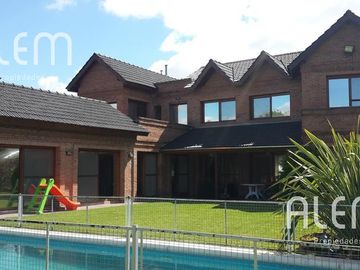 El Ombu | VENTA | 6 Dormitorios (3 en Suite)