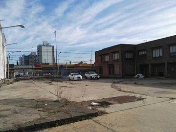 SAN JUSTO PLANTA INDUSTRIAL CON SALIDA A 4 CALLES FINANCIA
