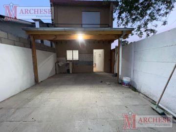 Casa 3 ambientes en alquiler en Ituzaingó Centro