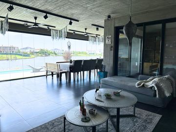 Casa en Vistas - Puertos del Lago