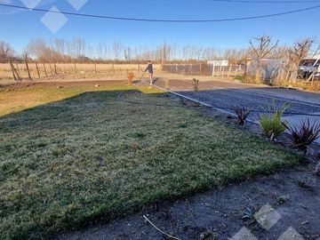En venta, casa quinta de 2 dormitorios a estrenar mas  3 Hectáreas, General Roca