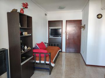Departamento 2 ambientes + terraza - Centro