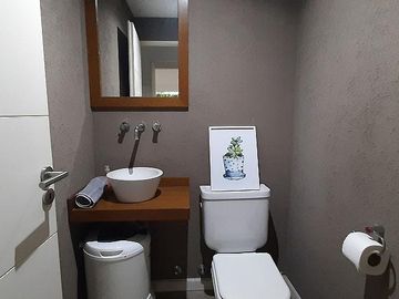 Departamento 2 amb en PB con Patio en Jardines de Saravi Pilar