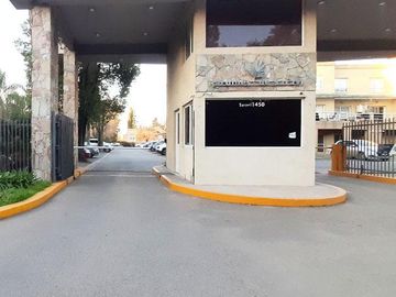 Departamento 2 amb en PB con Patio en Jardines de Saravi Pilar